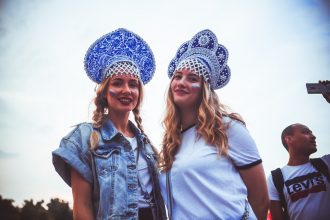 How to meet russian women?
