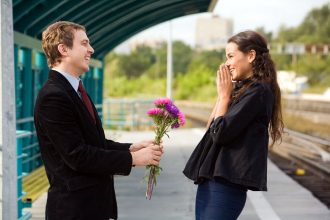 Do Russian girls like flowers?