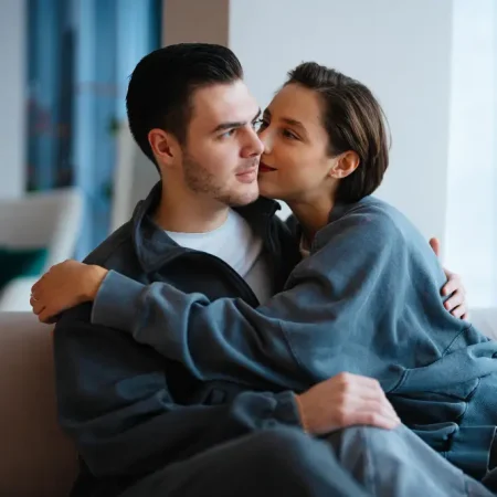 Real Interest or Social Politeness: How to Tell What a Man Actually Feels